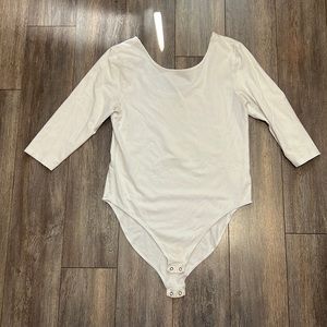 3/4 Length Sleeve - White Gap Body Suit - Scoop Back - XL